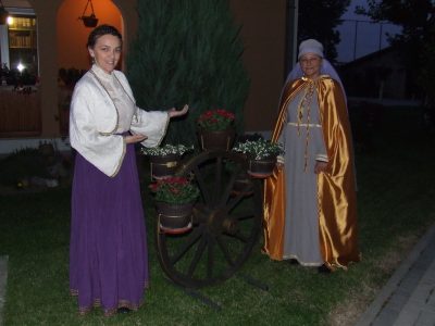 Позоришна представа - Мајка Ангелина
